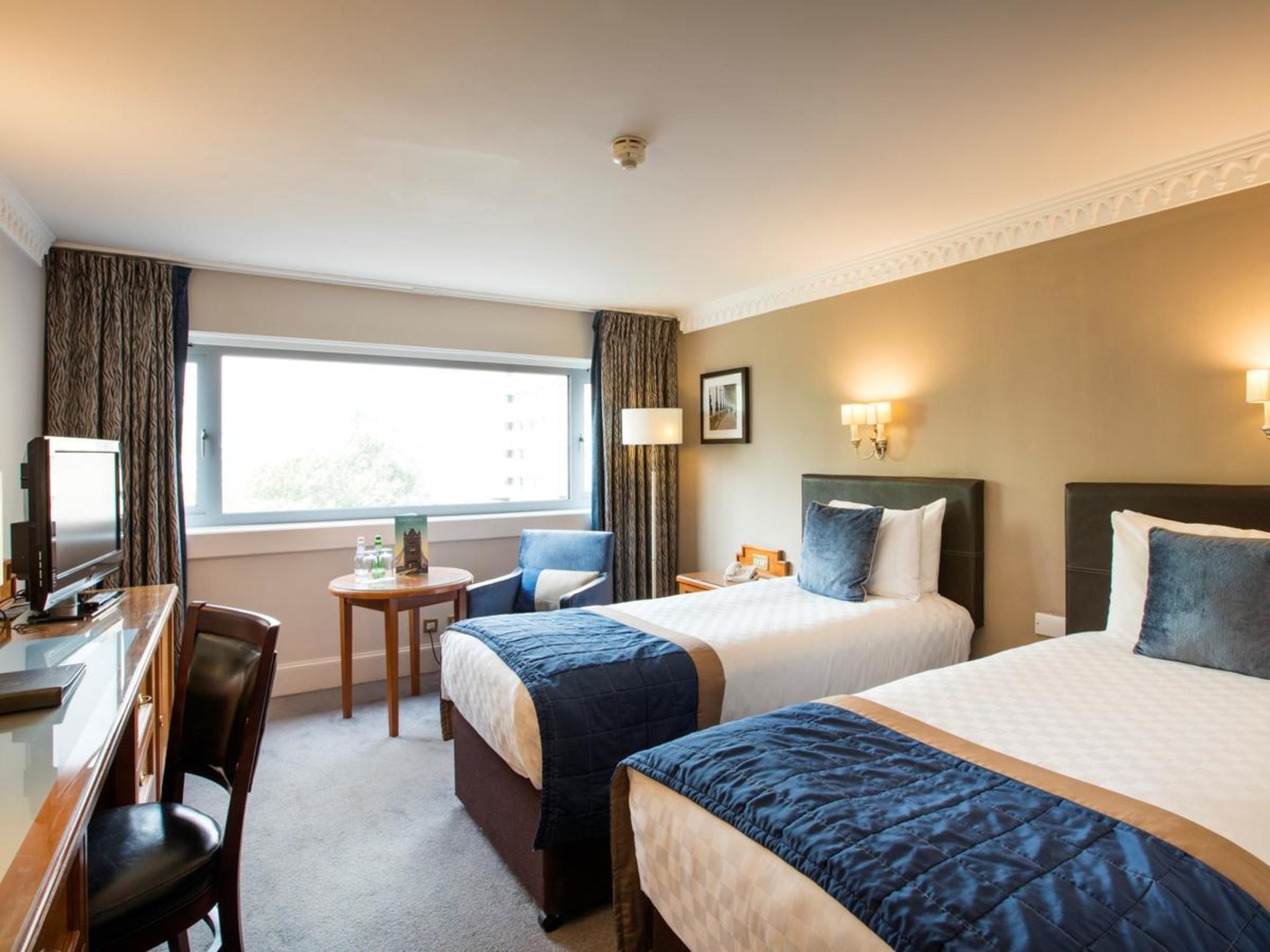 The Tower Hotel, By Thistle 4* Londra